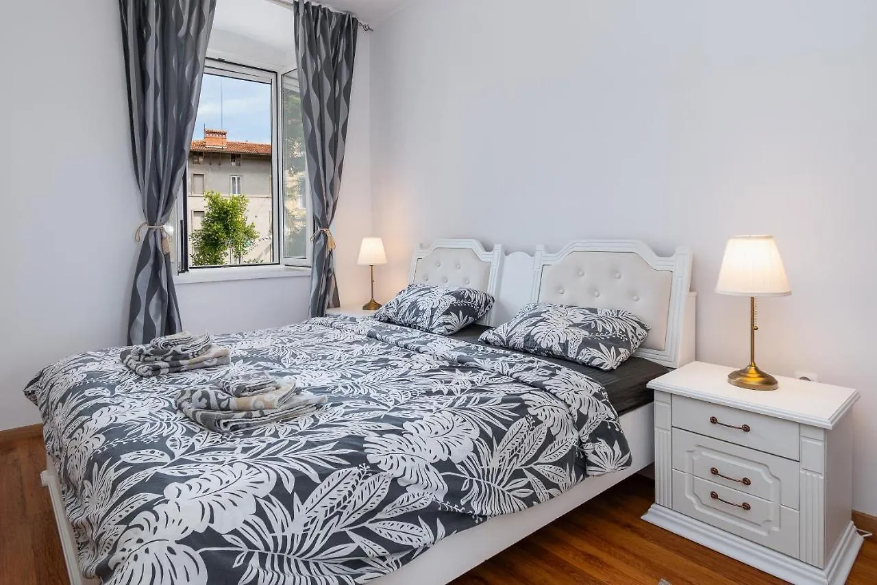 Apartments With Wifi Opatija - 21459 0*,